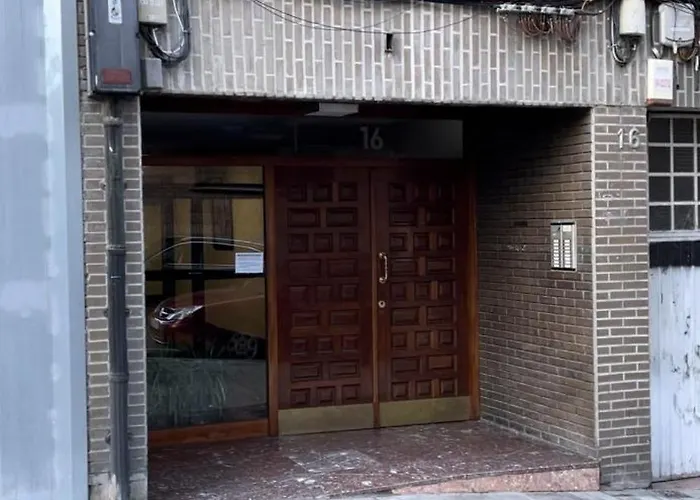 En Con Garaje Appartamento Bilbao