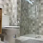 En Con Garaje Apartman
